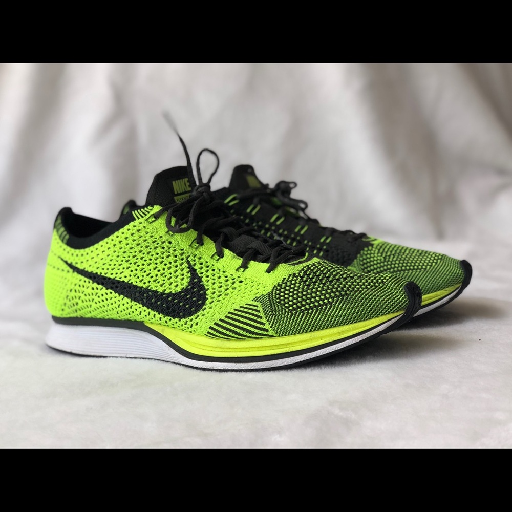 Nike Flyknit Racers Size 10 Volt